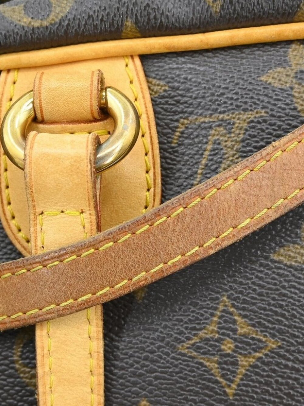Louis Vuitton Monogram Montorgueil PM Handbag - Picture 6 of 15